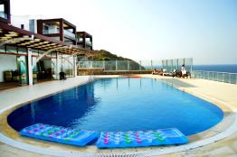 Bodrum Gündoğan Havuzlu Denize Sıfır Villa