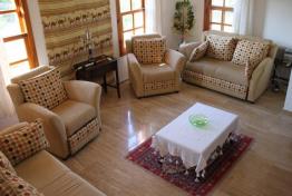 Çeşme’de Özel Havuzlu Müstakil Kiralık Villa