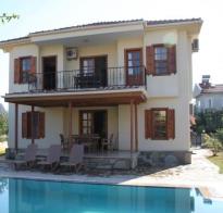 Çeşme’de Özel Havuzlu Müstakil Kiralık Villa