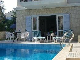 İzmir Çeşme Alaçatıda Müstakil Kiralık Lüks Villa