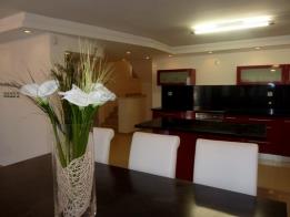 ALAÇATI’ DA  ÖZEL HAVUZLU GÜNLÜK / HAFTALIK KİRALIK LÜKS TAT