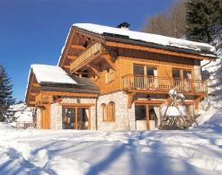 BURSA ULUDAĞDA ŞÖMİNELİ KİRALIK DAĞ EVİ